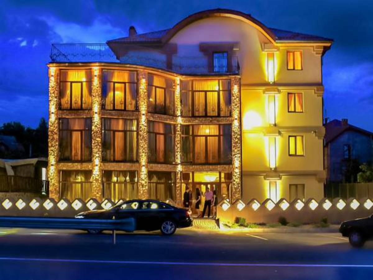 Hotel Kilikiya Uzhhorod Ngoại thất bức ảnh