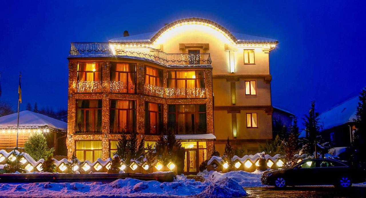 Hotel Kilikiya Uzhhorod Ngoại thất bức ảnh